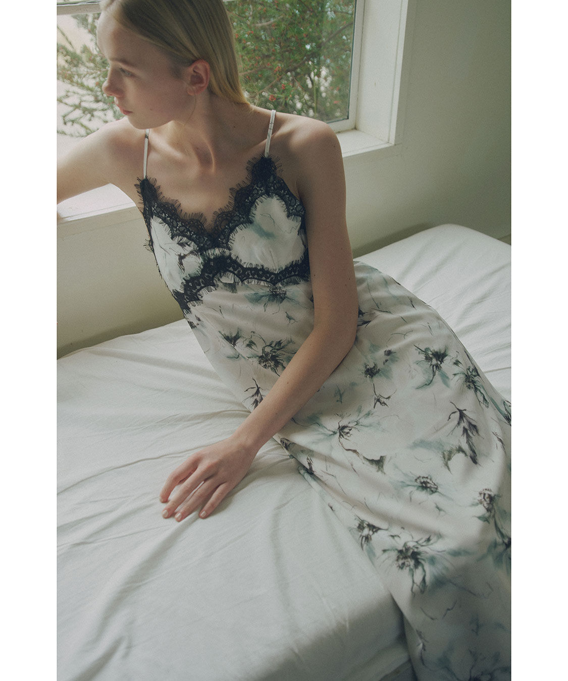 COCO DEAL「フラワープリントレーストリムキャミワンピース」|ワンピース|グリーン