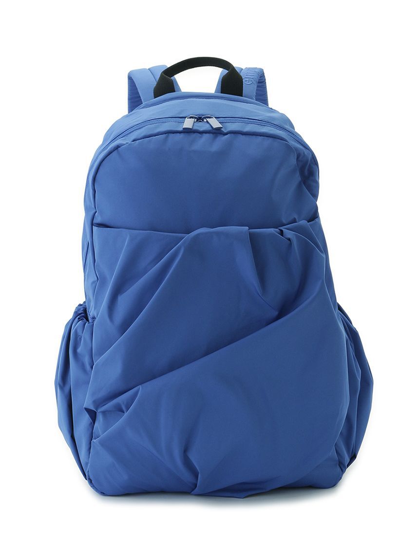 emmi atelier「【ONLINE限定カラー】eco 撥水ギャザーボディーバックパック」|リュック|BLU