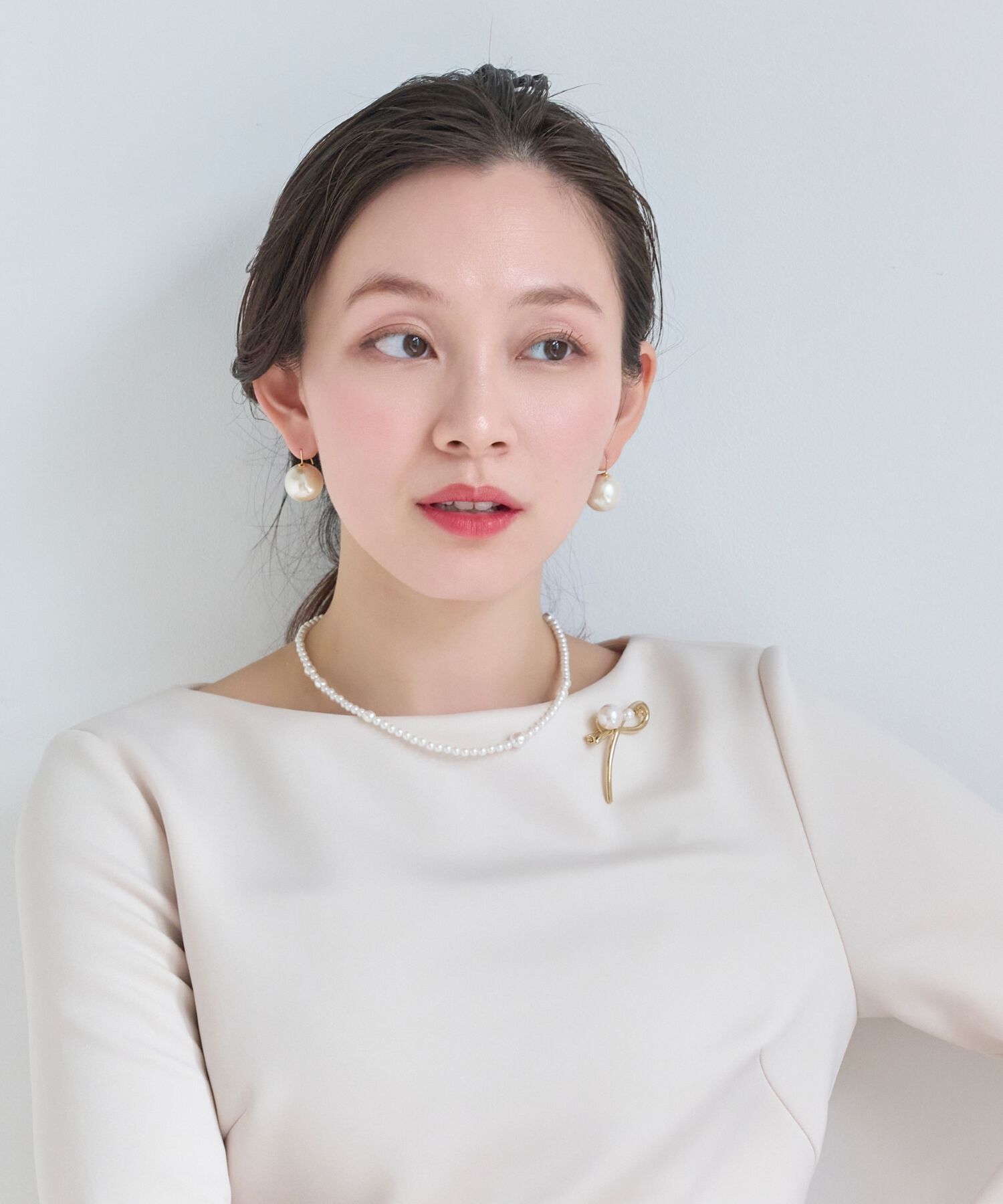 Phoebe「【シリーズ累計販売5000点突破！】ビッグパールフックピアス ホワイト」|ピアス|