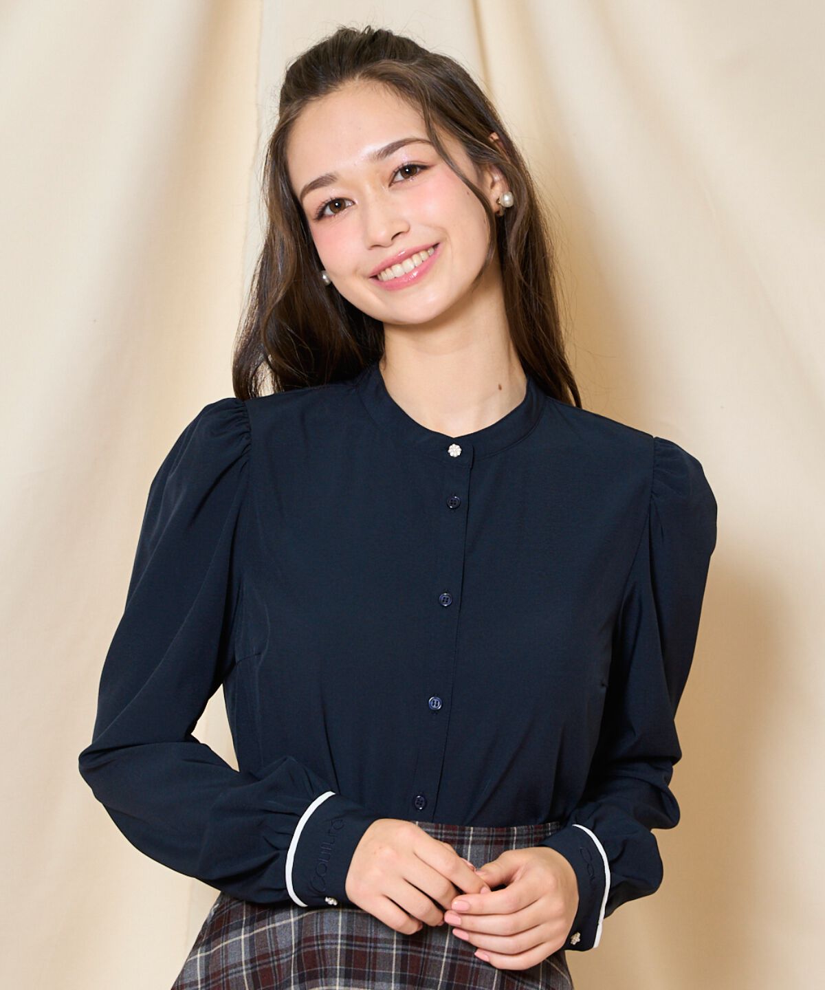 アンドクチュール「カフス刺繍ボウタイブラウス」|シャツ・ブラウス|