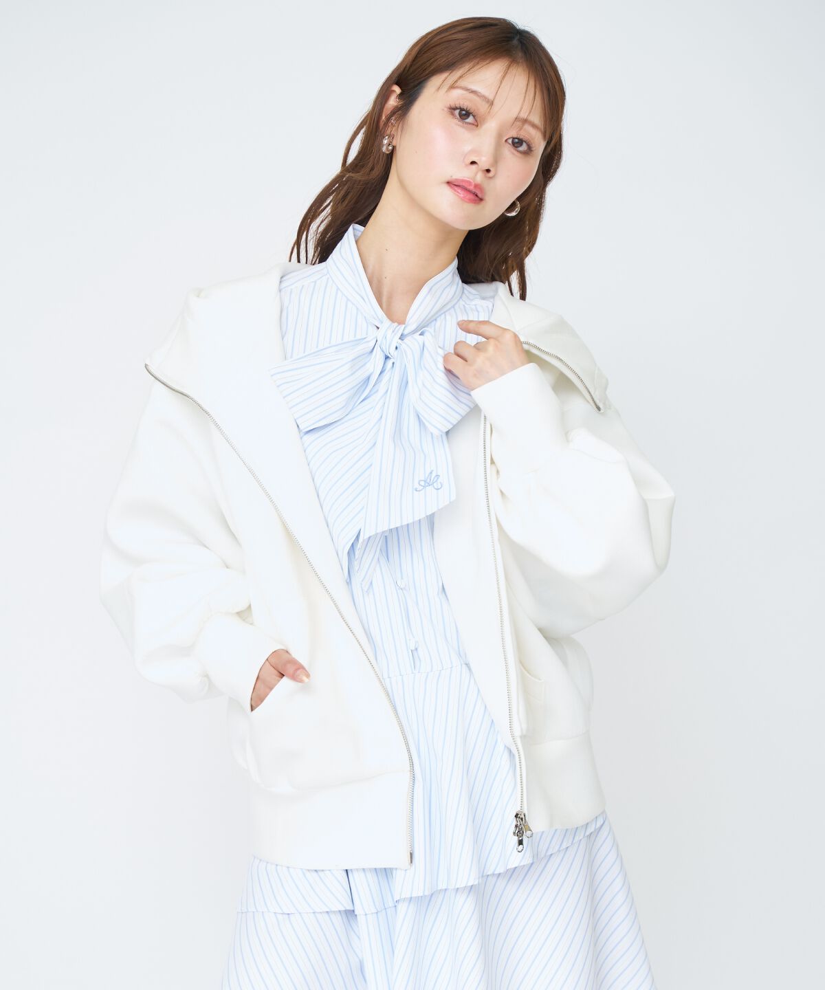 アンドクチュール「ロゴ刺繍ボンディングZIPパーカー」|パーカー|