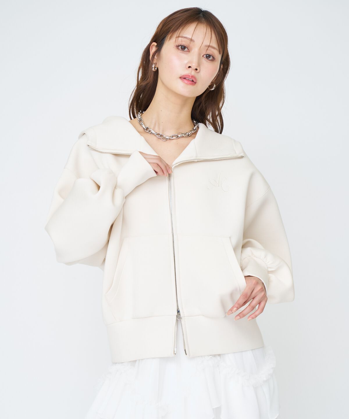 アンドクチュール「ロゴ刺繍ボンディングZIPパーカー」|パーカー|