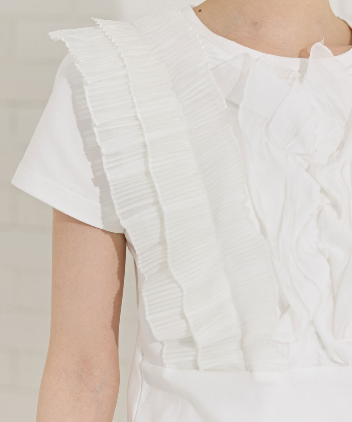 REDYAZEL「ラッフルプリーツTシャツ」|Tシャツ・カットソー|