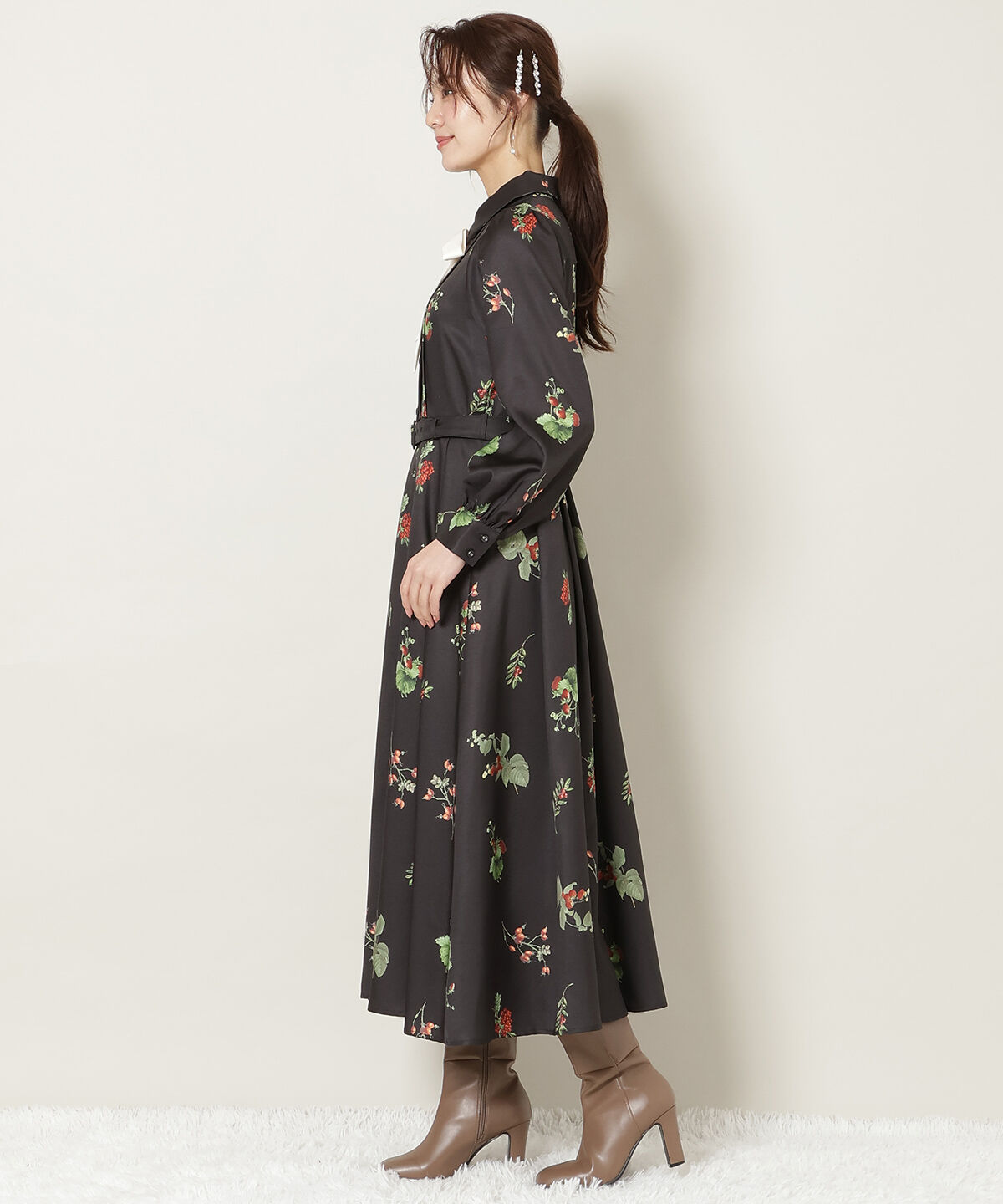 WILLSELECTION「ウィンターボタニカルリボンタイワンピース」|ワンピース|