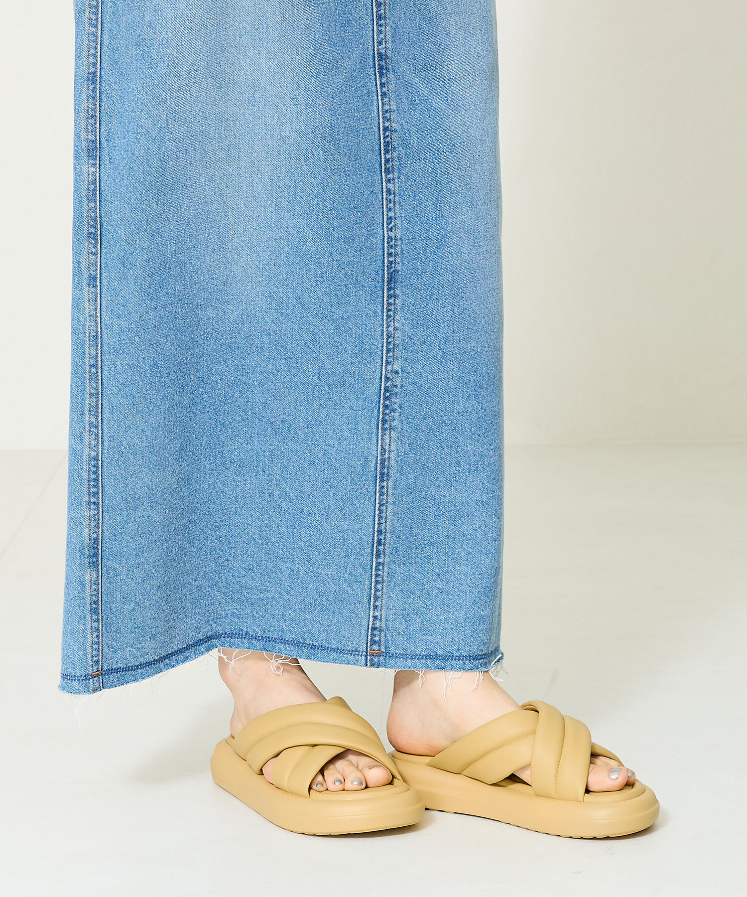 ORiental TRaffic「【アウトレット価格】パデットクロススライドサンダル/41232 サンダル 柔らかい フィット」|サンダル|YELLOW