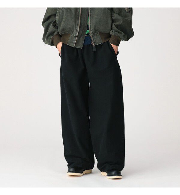 BEAMS「【別注】Champion / リバースウィーブ（R）ワイドパンツ」|チノ|BLACK