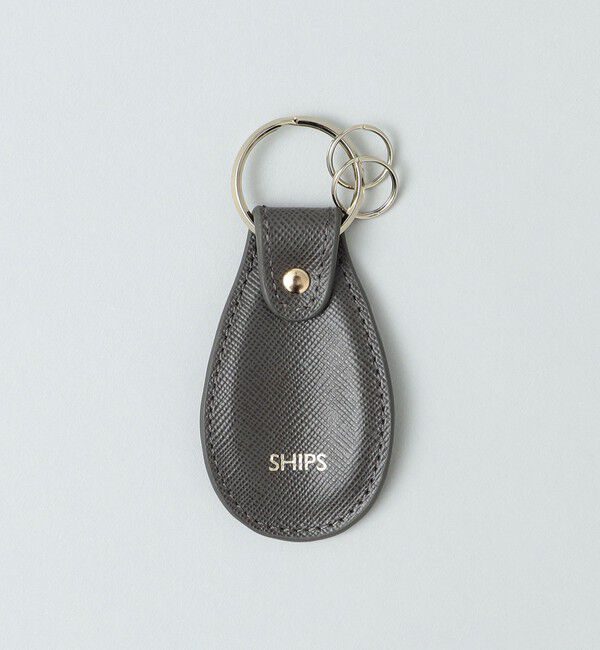 SHIPS「SHIPS: SAFFIANO LEATHER シューホーン キーホルダー」|チャーム・キーホルダー|ダークグレー