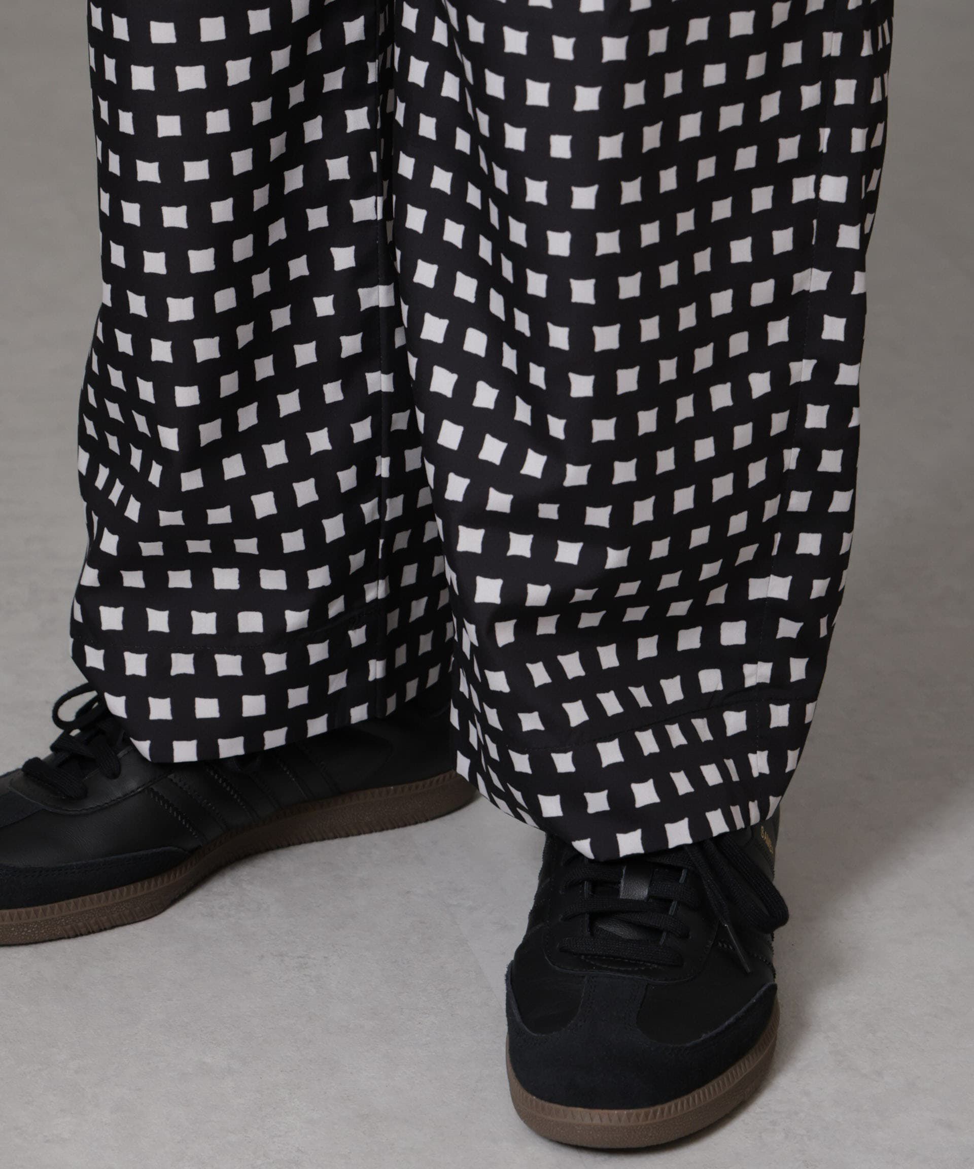 nano･universe「オリジナルパターンイージーパンツ」|チノ|