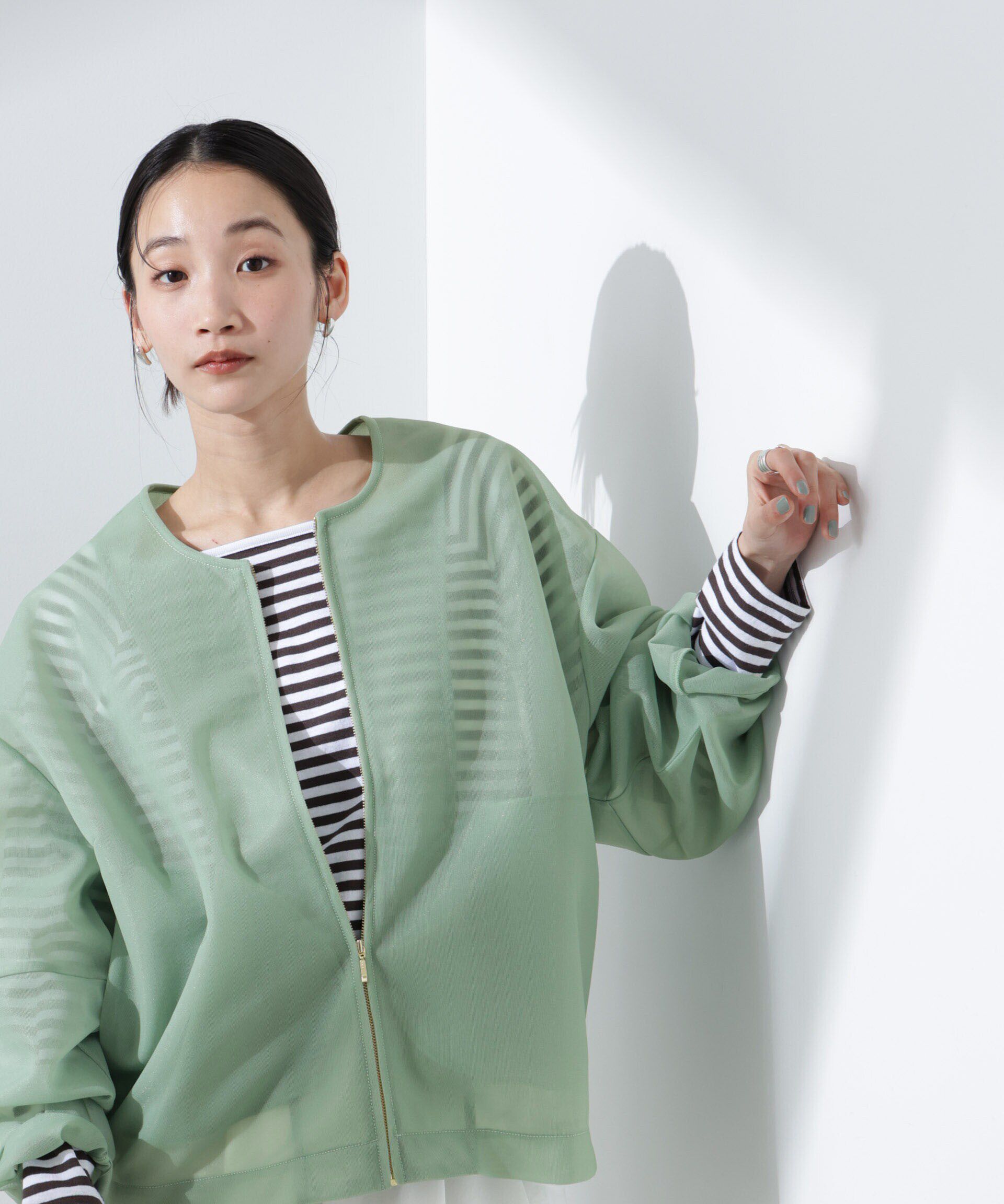 nano･universe「シアーダンボールカットノーカラーZIPupジャケット」|テーラードジャケット|グリーン