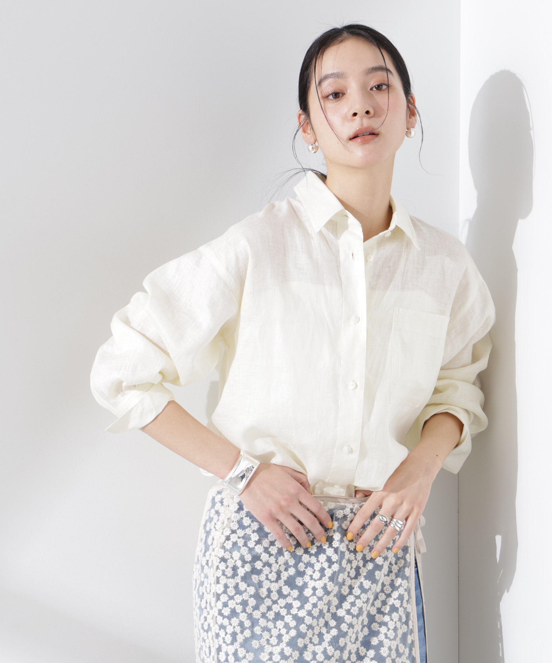 nano･universe「ヨーロピアンフラックス シアーシャツ（セットアップ可）」|シャツ・ブラウス|オフホワイト1