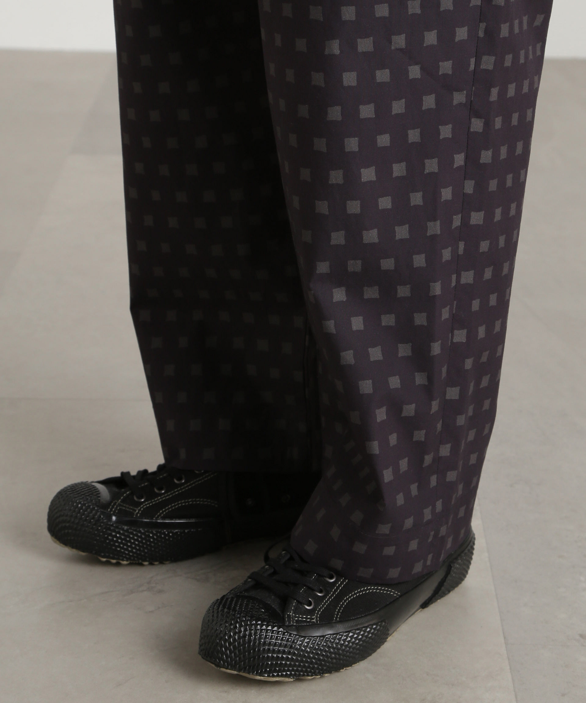 nano･universe「オリジナルパターンイージーパンツ」|チノ|