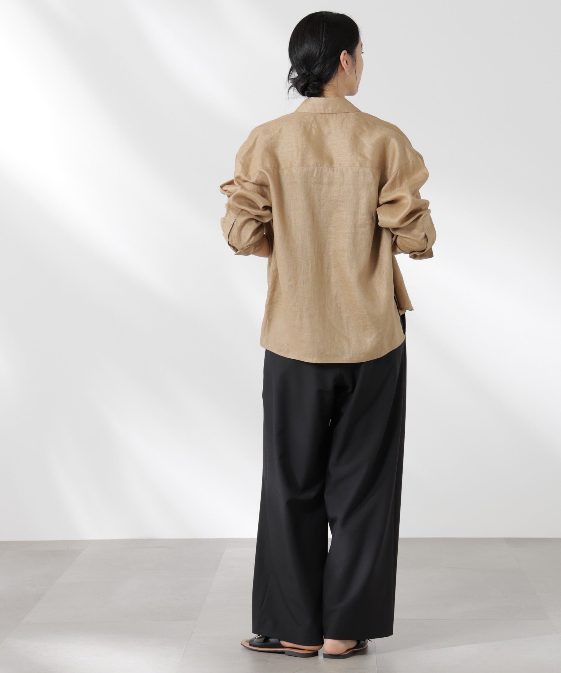 nano･universe「撥水UVストレッチタックワイドパンツ」|チノ|