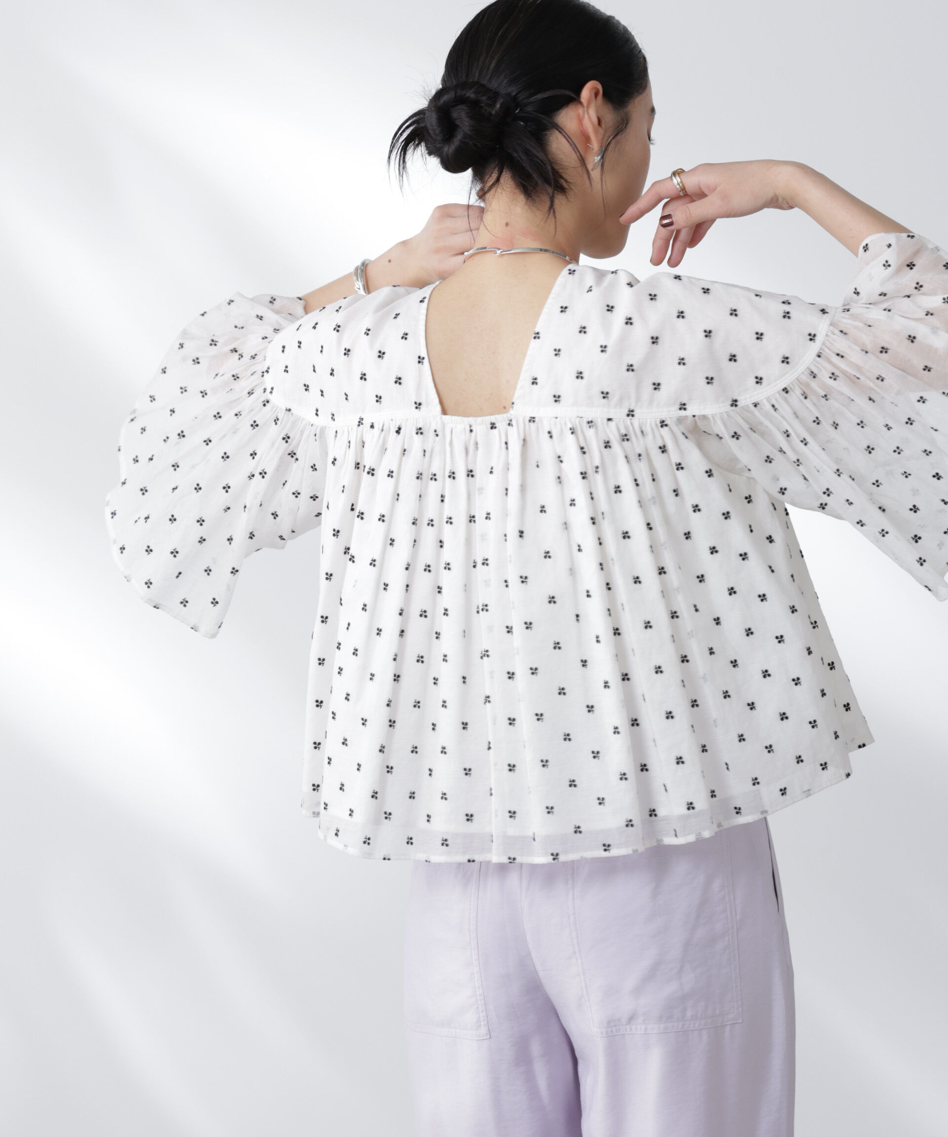 nano･universe「made in india コットンフロッキーフラワーブラウス」|シャツ・ブラウス|