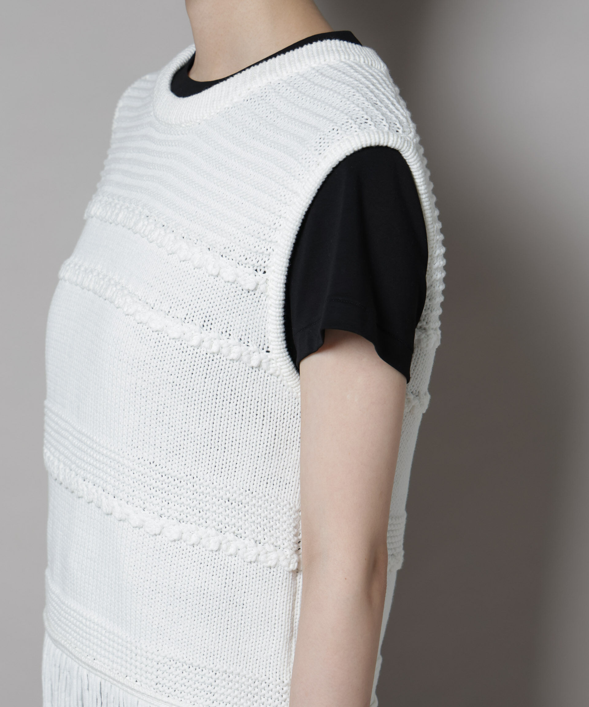 nano･universe「リリヤーンフリンジニットベスト」|ニット・セーター|