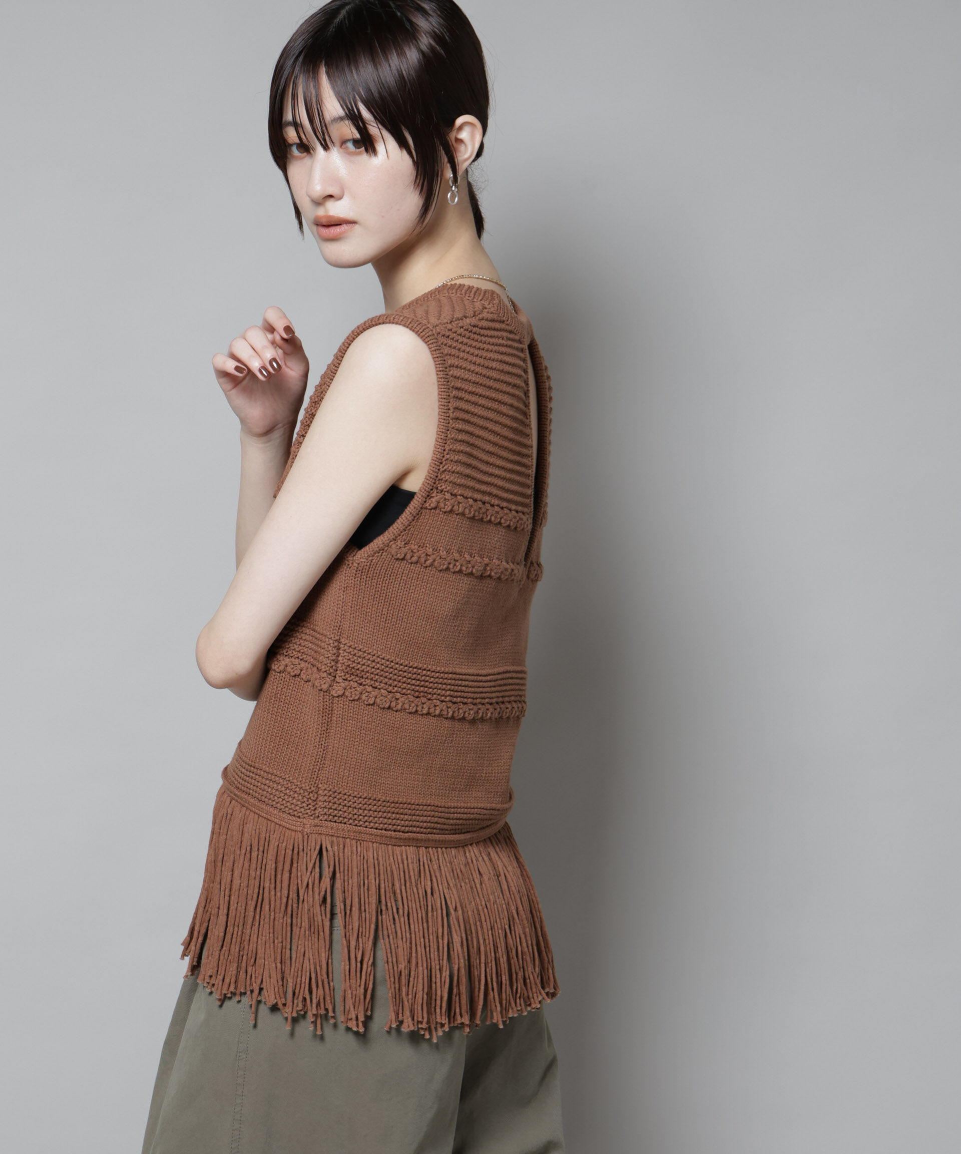 nano･universe「リリヤーンフリンジニットベスト」|ニット・セーター|