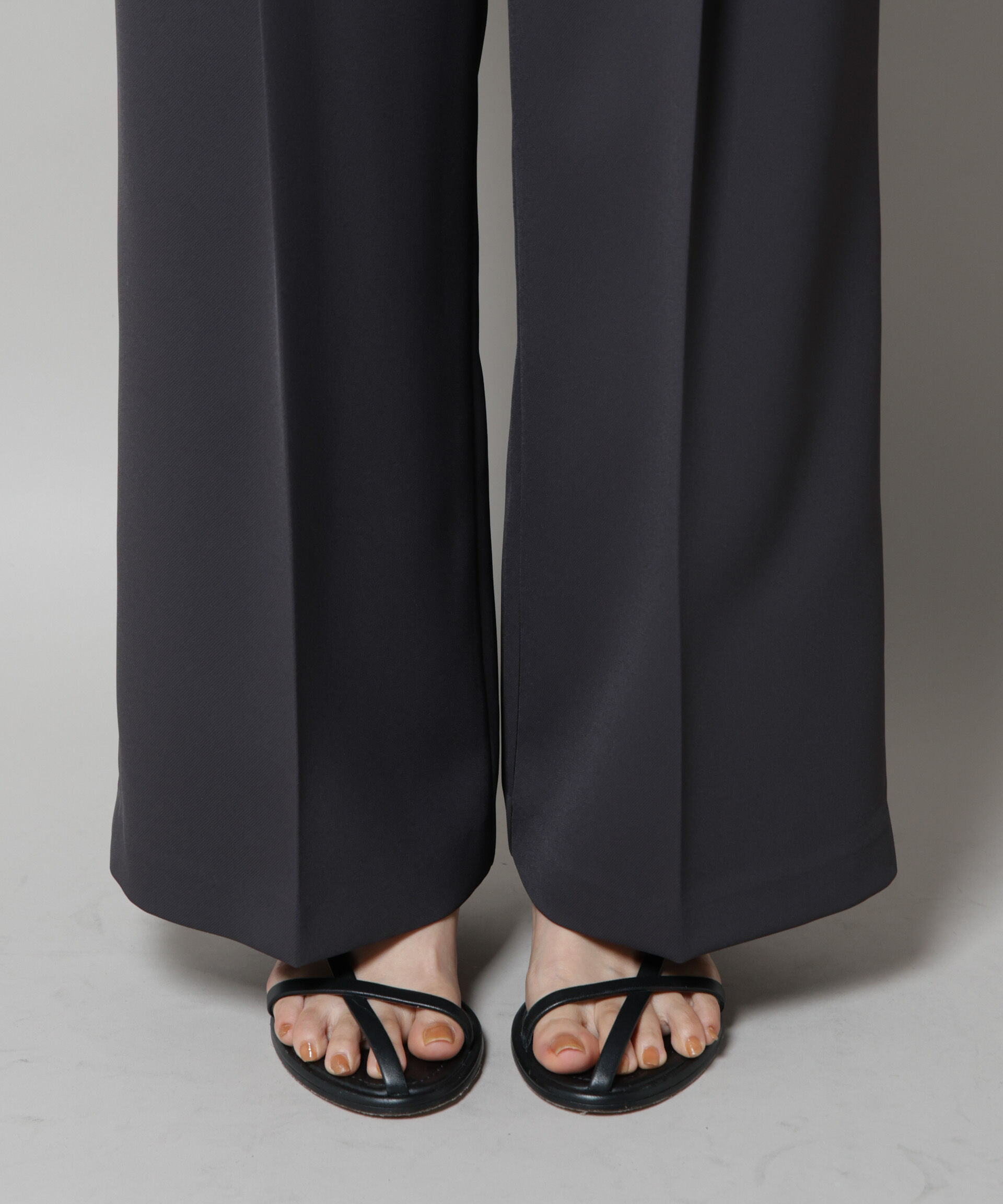 nano･universe「ツイルワイドスラックス」|チノ|