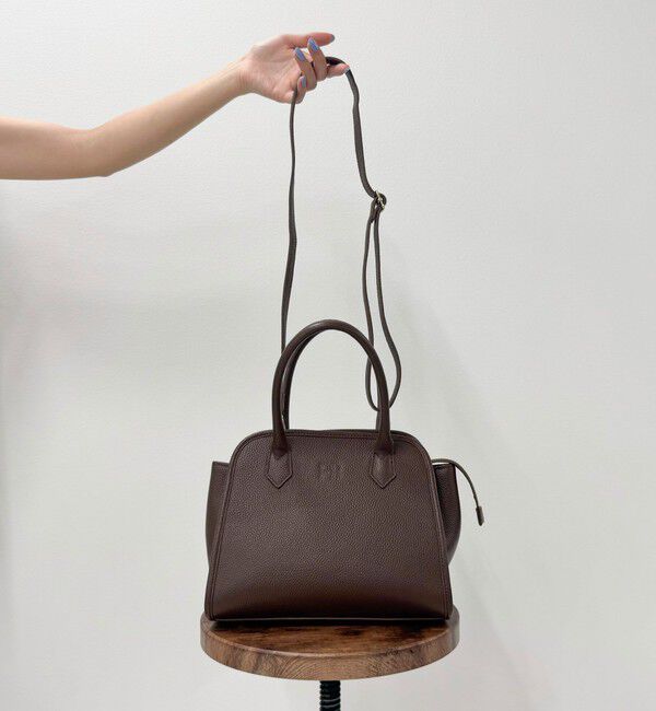 fredy emue「FR台形レザーバッグ」|ショルダー・メッセンジャー|