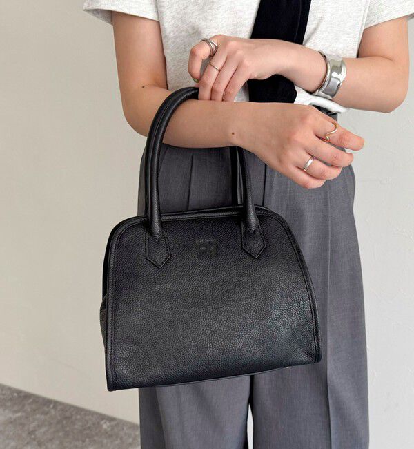 fredy emue「FR台形レザーバッグ」|ショルダー・メッセンジャー|