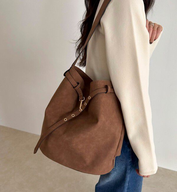 fredy emue「【WEB限定カラー】スエードベルトホーボーバッグ」|ショルダー・メッセンジャー|