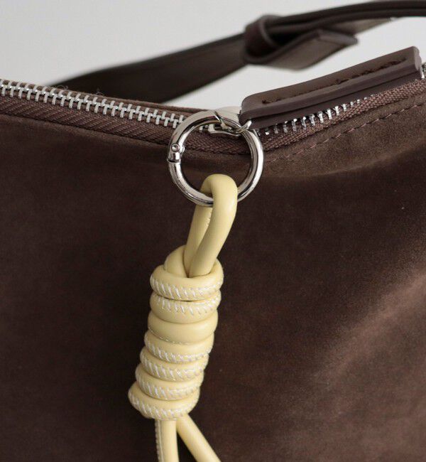 fredy emue「フェイクスエードソフトスクエアショルダーバッグ」|ショルダー・メッセンジャー|