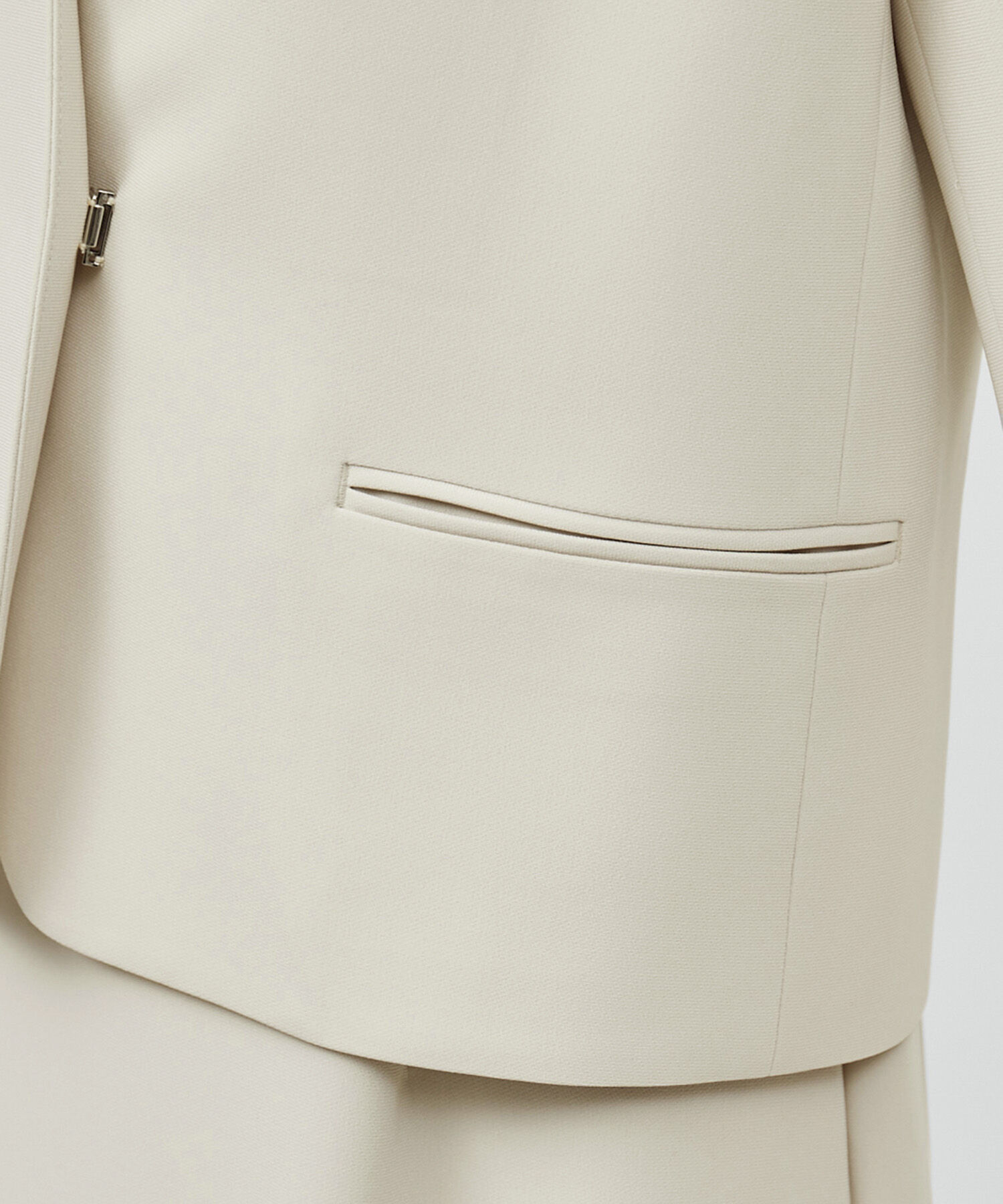 ROPE「トリアセテートダブルクロス クルーネックジャケット【セレモニー/通勤対応】【洗える】」|ノーカラージャケット|