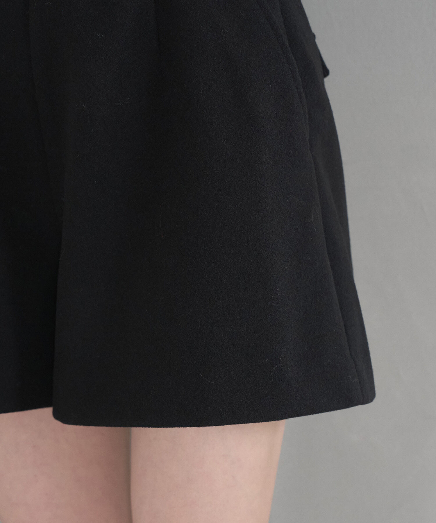 VIS「【STAYC SIEUN / SUMIN着用】【ViVi11月号掲載】ハイウエスト圧縮ショートパンツ」|スラックス|