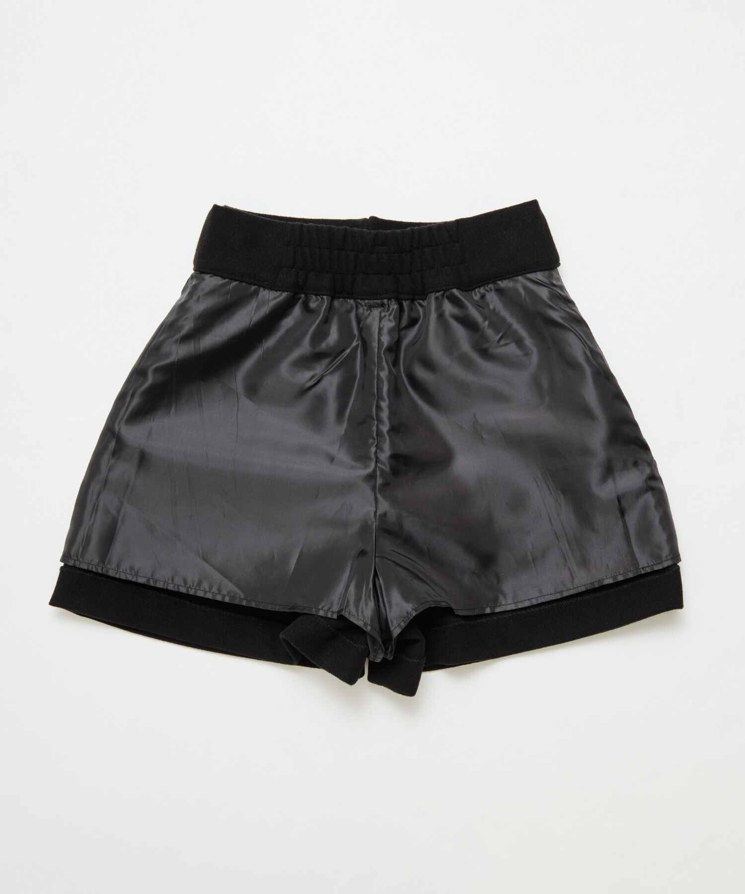 VIS「【STAYC SIEUN / SUMIN着用】【ViVi11月号掲載】ハイウエスト圧縮ショートパンツ」|スラックス|