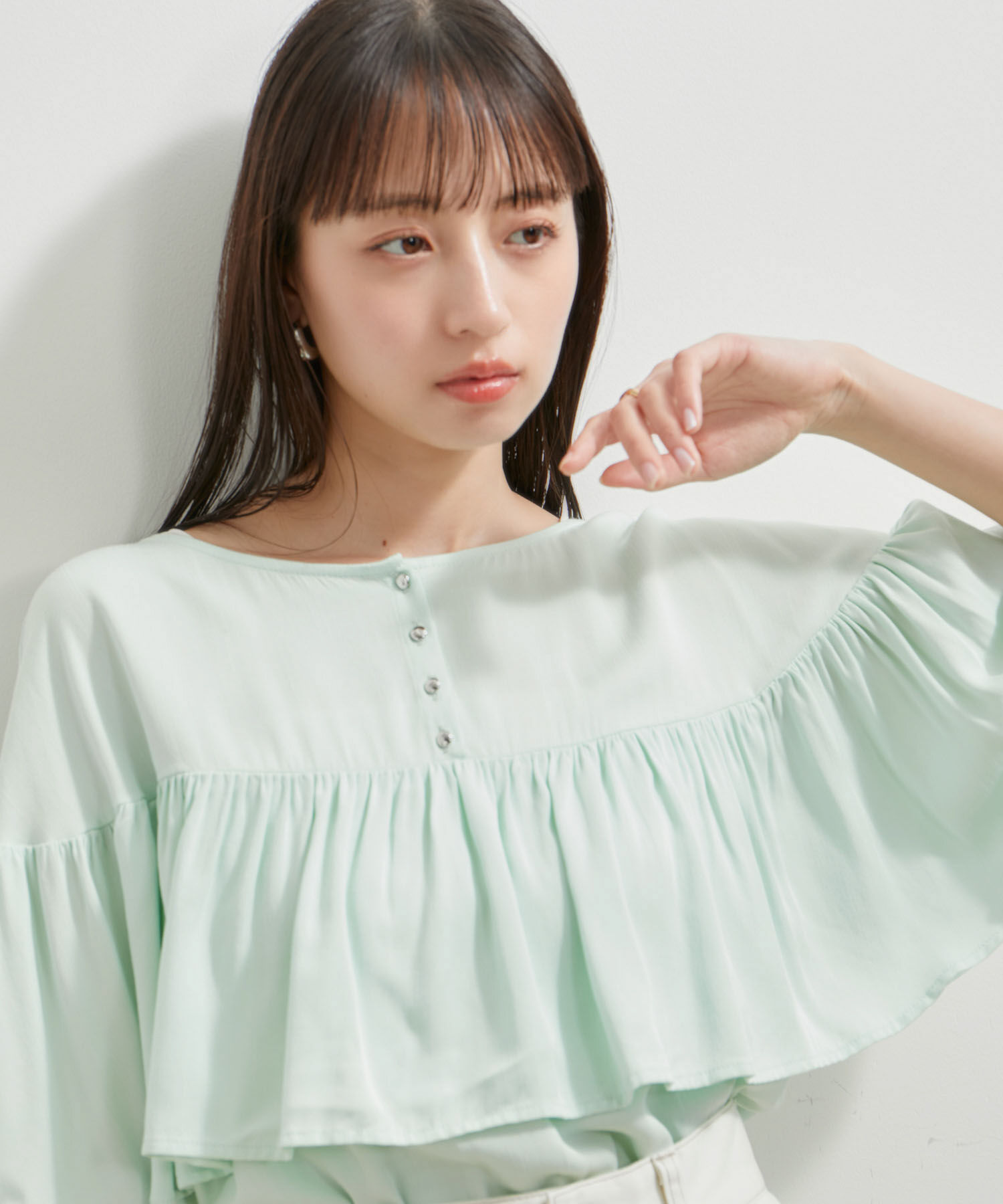VIS「【前後2WAY】ラッフルブラウス」|シャツ・ブラウス|