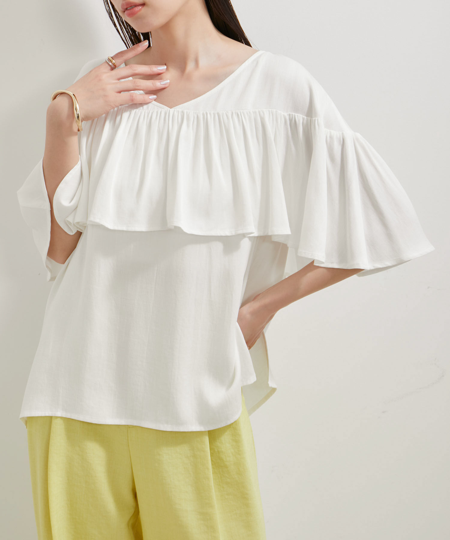 VIS「【前後2WAY】ラッフルブラウス」|シャツ・ブラウス|オフホワイト(15)