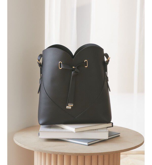 VIS「【A4収納】ハートカットバッグ(ラージサイズ)/追加」|ショルダー・メッセンジャー|ブラック(01)