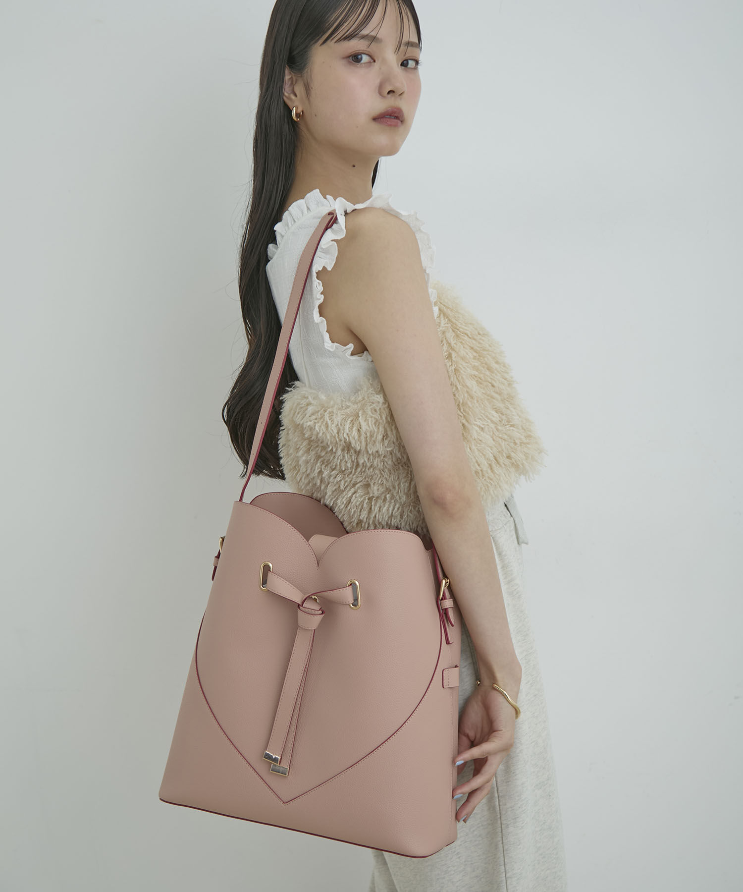 VIS「【A4収納】ハートカットバッグ(ラージサイズ)/追加」|ショルダー・メッセンジャー|