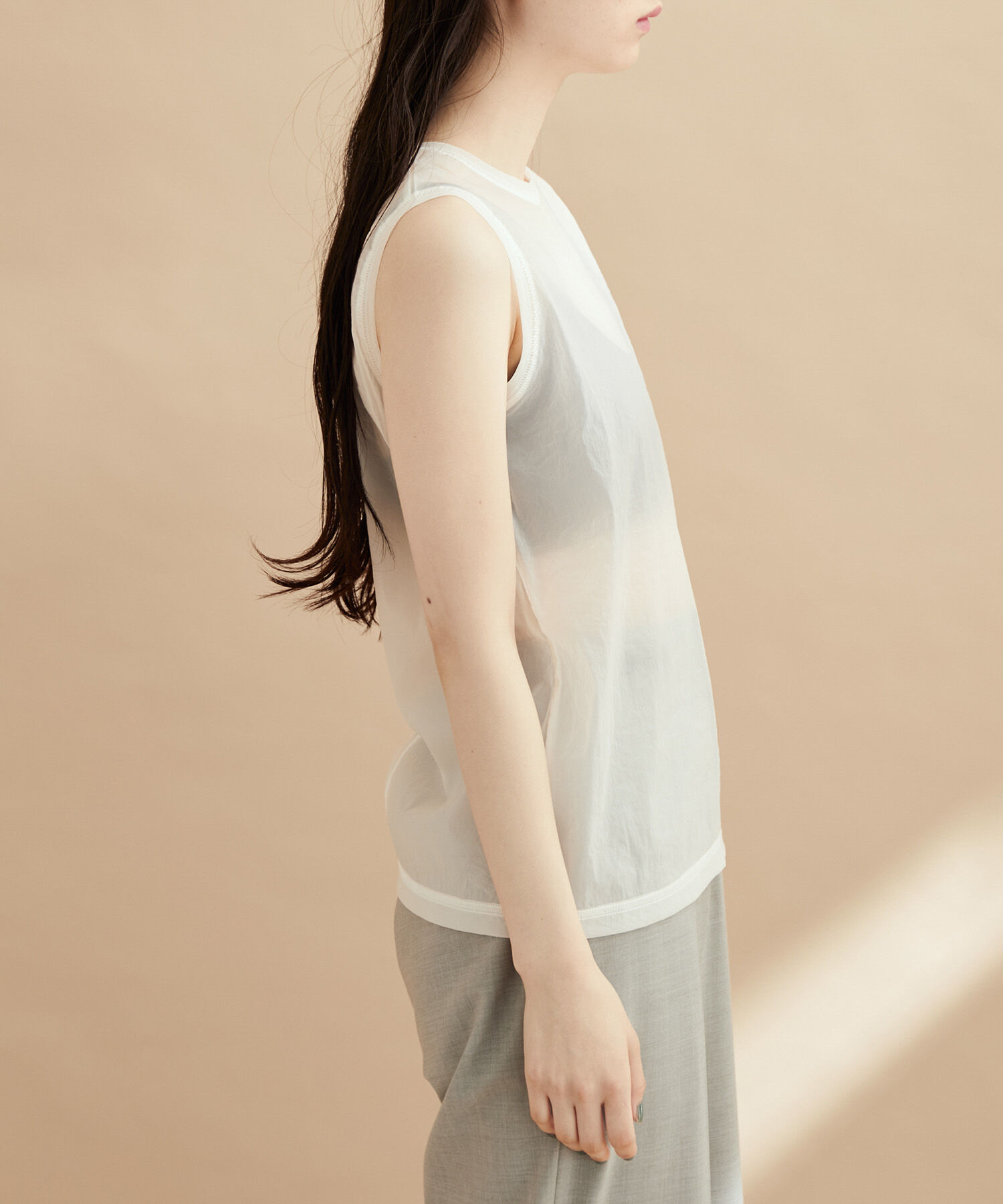 ADAM ET ROPE'「ストレッチタフタノースリーブTEE」|タンクトップ|