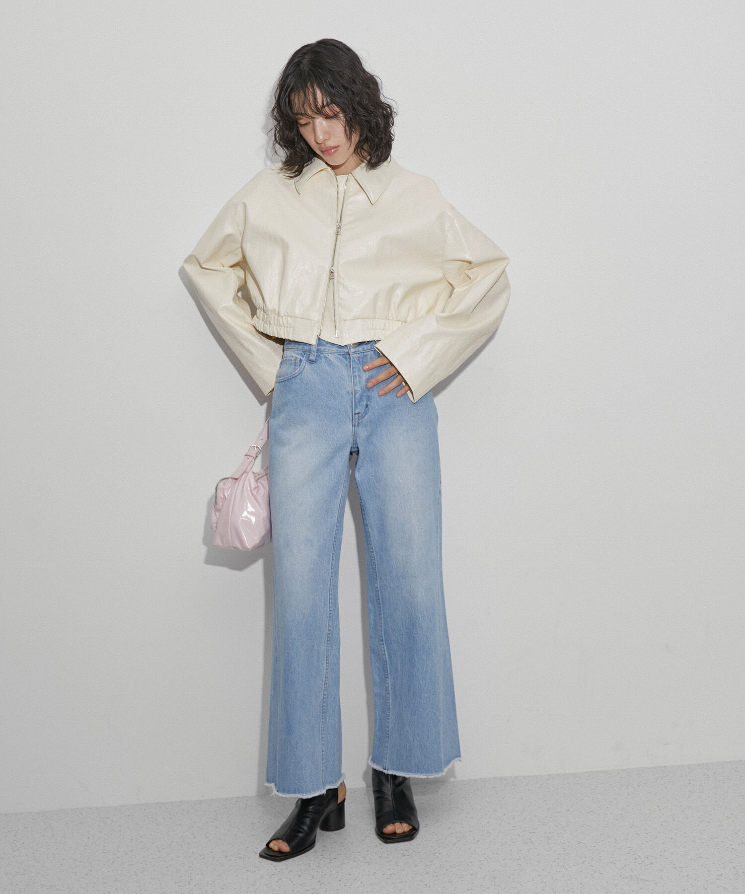 ADAM ET ROPE'「フェイクレザーショートブルゾン」|ブルゾン・スタジャン|