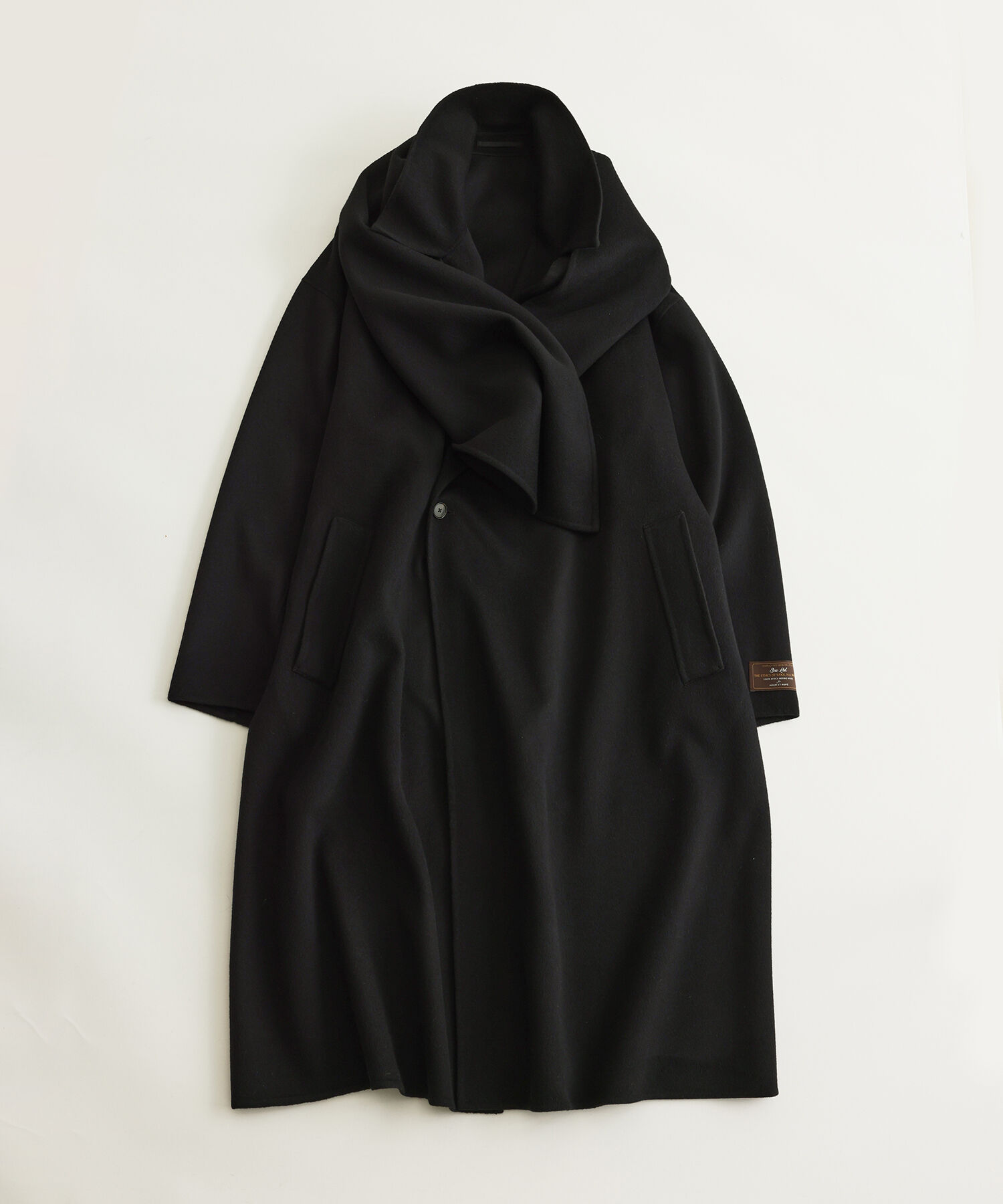 ADAM ET ROPE'「《マフラー付き》メリノウール ダブルフェイス セミダブル オーバー コート / 超軽量 / ユニセックス」|ステンカラーコート|ブラック(01)