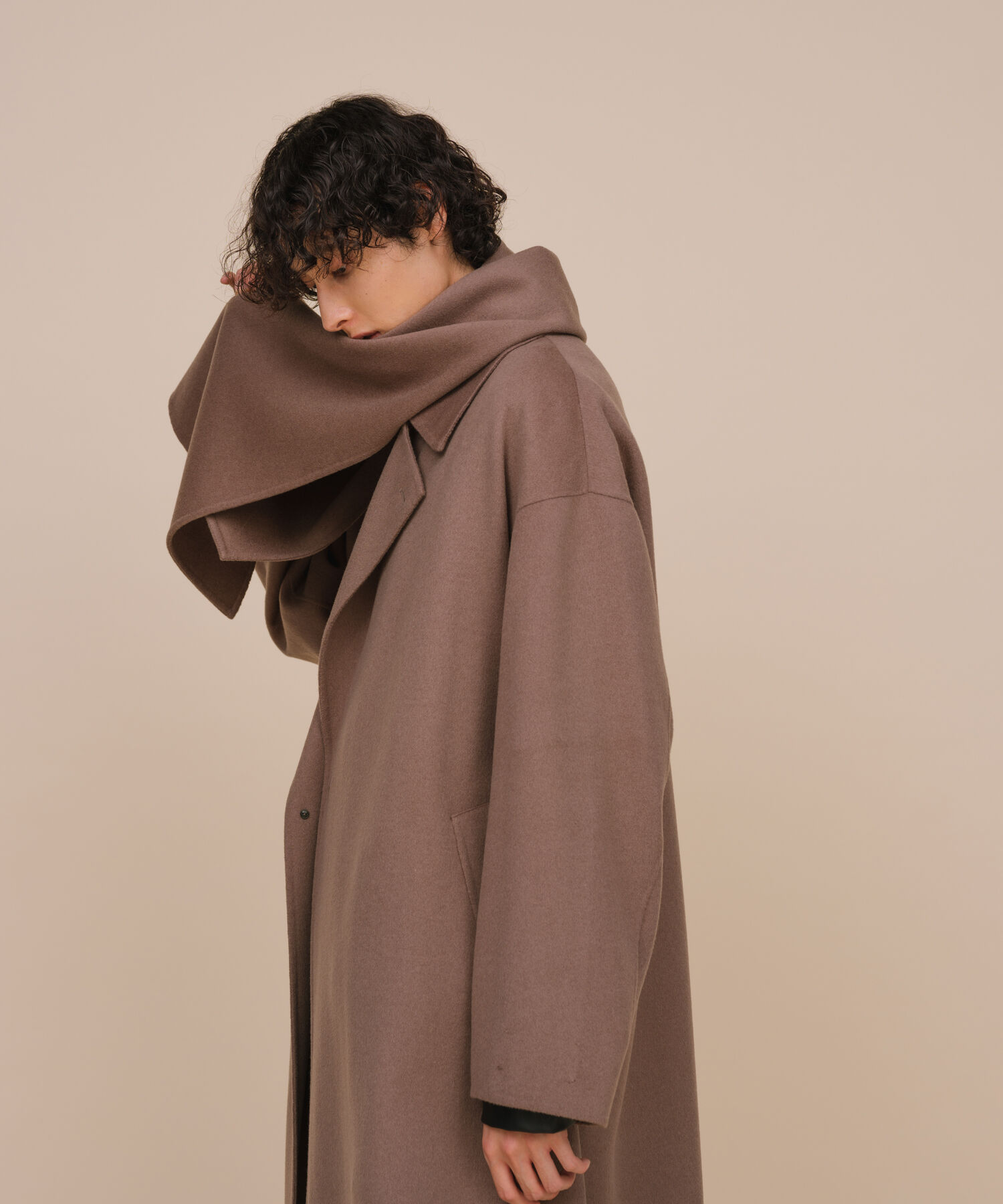 ADAM ET ROPE'「《マフラー付き》メリノウール ダブルフェイス セミダブル オーバー コート / 超軽量 / ユニセックス」|ステンカラーコート|