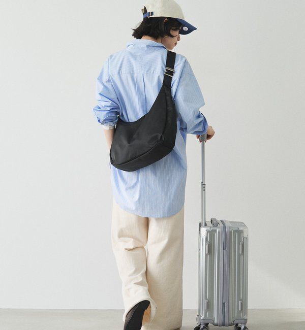  「クラウズナイロンラウンドビッグショルダーバッグ」|ショルダー・メッセンジャー|