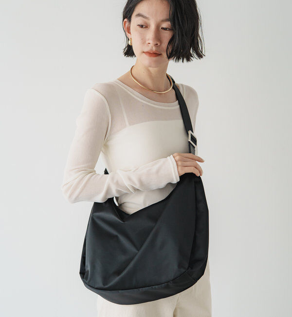  「クラウズナイロンラウンドビッグショルダーバッグ」|ショルダー・メッセンジャー|