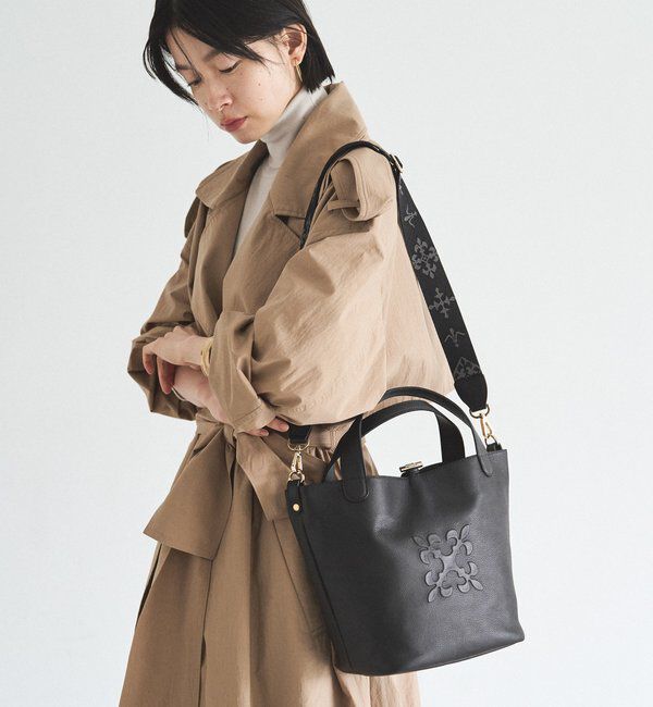  「エンボスモノグラム2WAYタウントートバッグ」|トートバッグ|