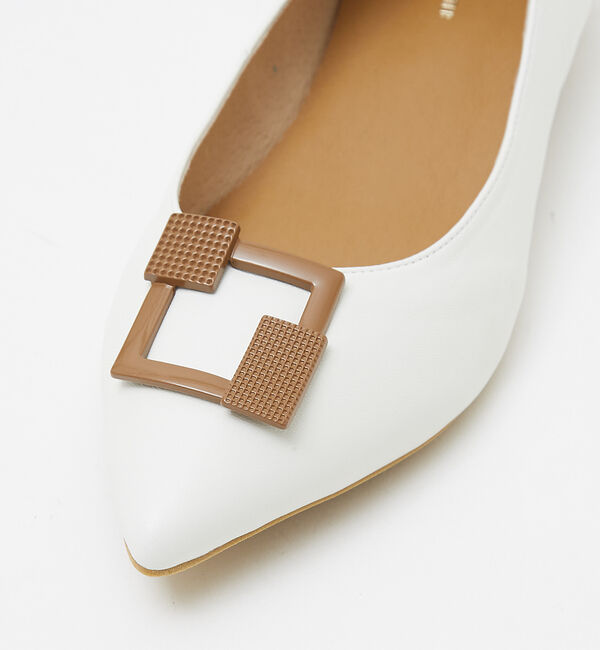 AU BANNISTER「スクエアモチーフフラットパンプス」|パンプス|