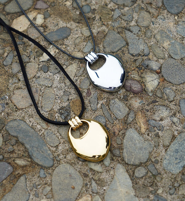 abahouse mavie「【NOVA】サージカルステンレスアクセントチャームネックレス」|ネックレス|