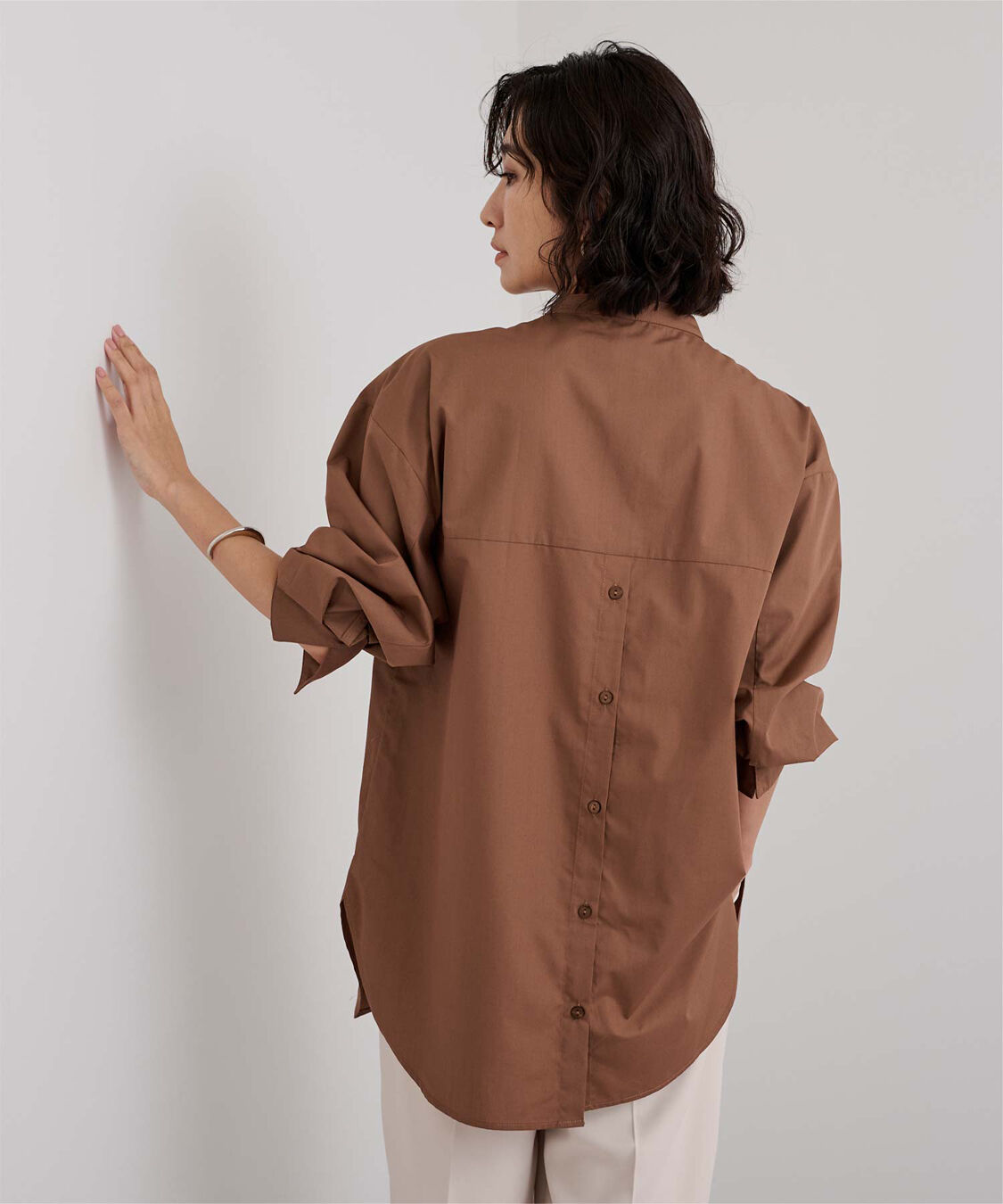 ur's「釦バックスリットチュニックシャツ」|シャツ・ブラウス|