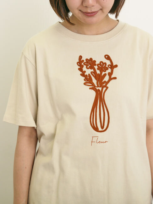Samansa Mos2「花瓶柄コード刺繍Tシャツ」|Tシャツ・カットソー|