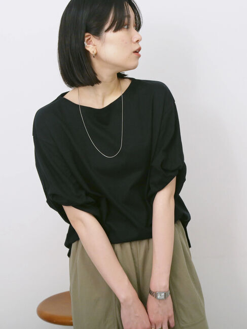 Samansa Mos2 blue「ツイストスリーブTシャツ」|Tシャツ・カットソー|ブラック