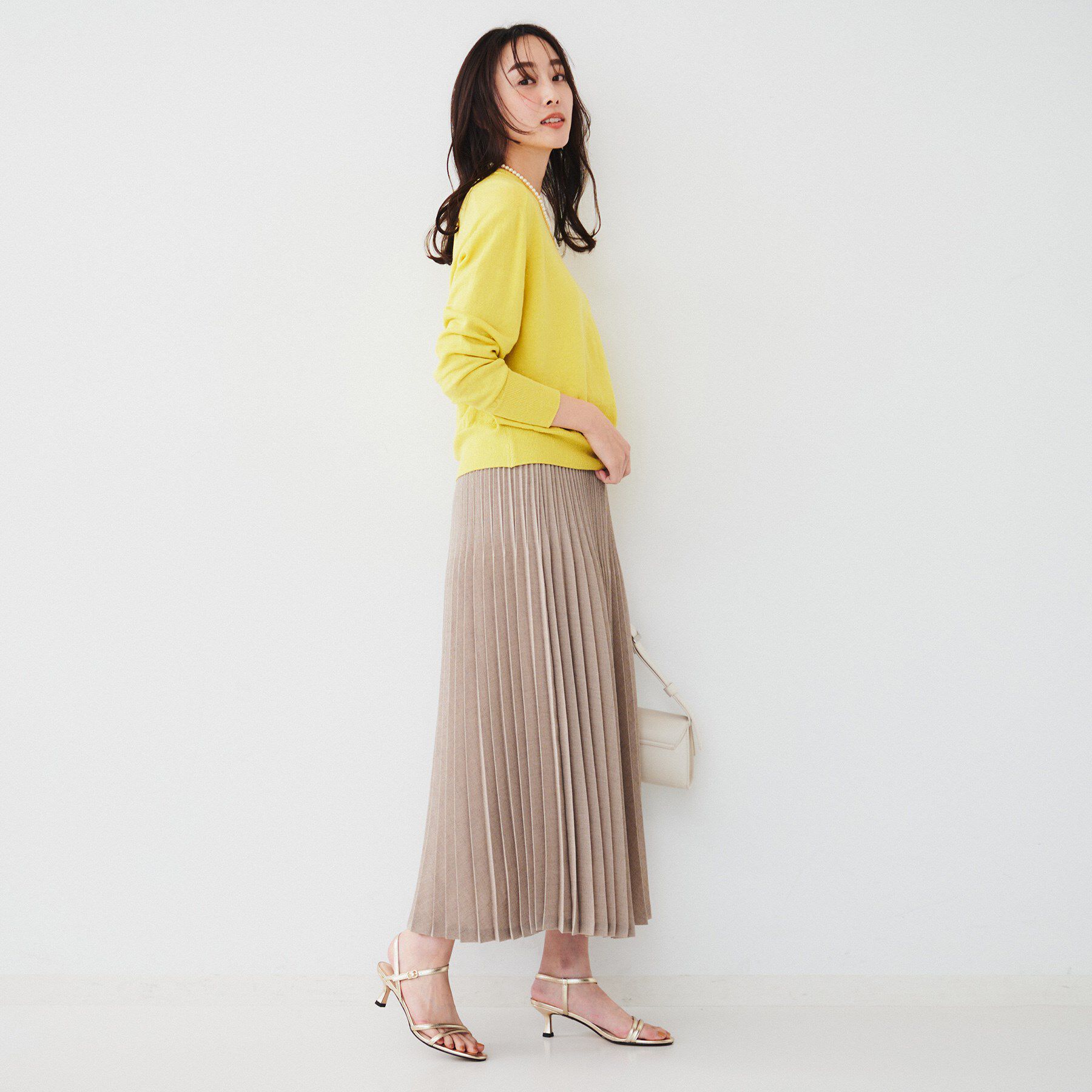 UNTITLED「【アンサンブル可能/洗える】リネン混ベーシックニット」|ニット・セーター|