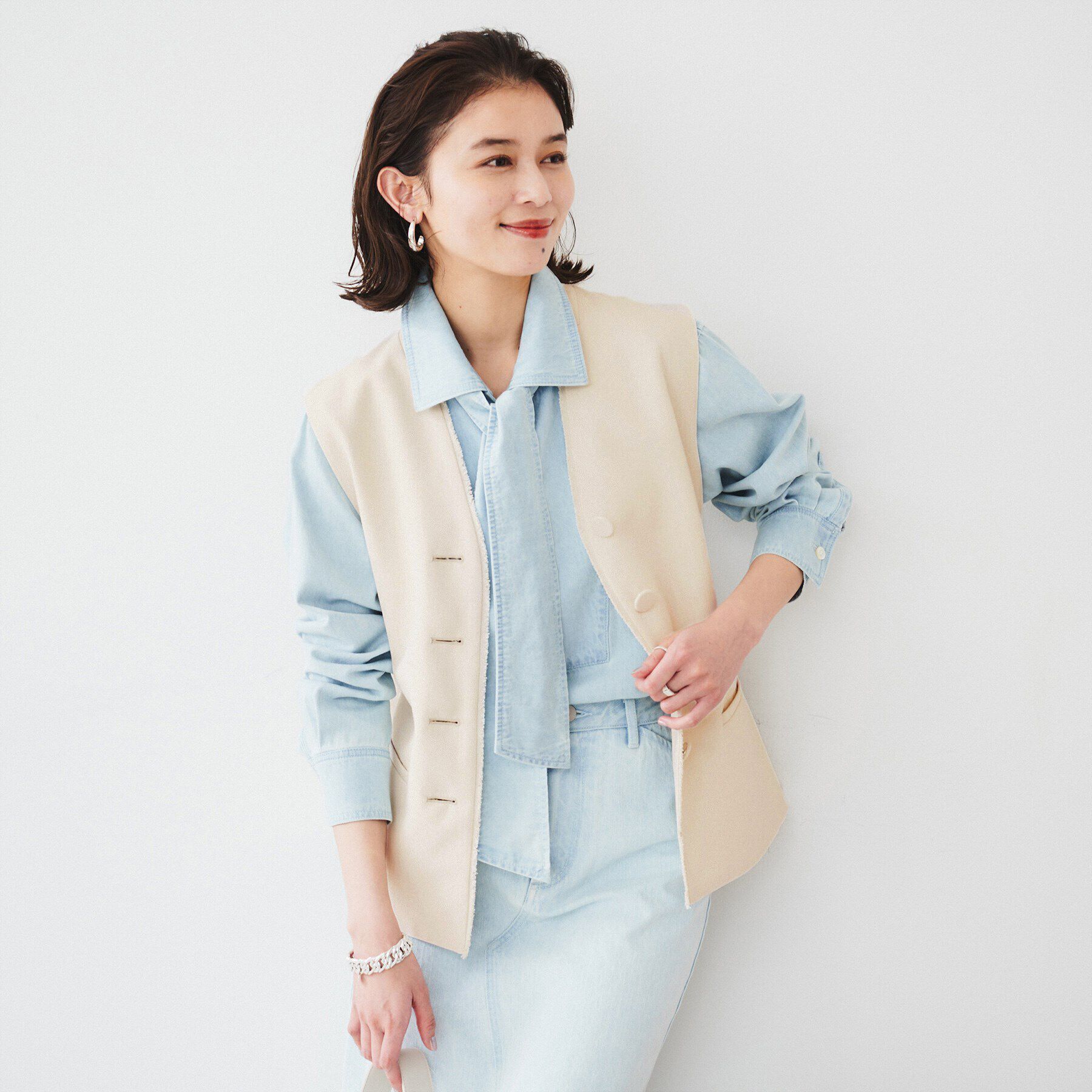 UNTITLED「【セットアップ可能】リネンライクキャンバス ジレ」|ベスト・ジレ|アイボリー(004)