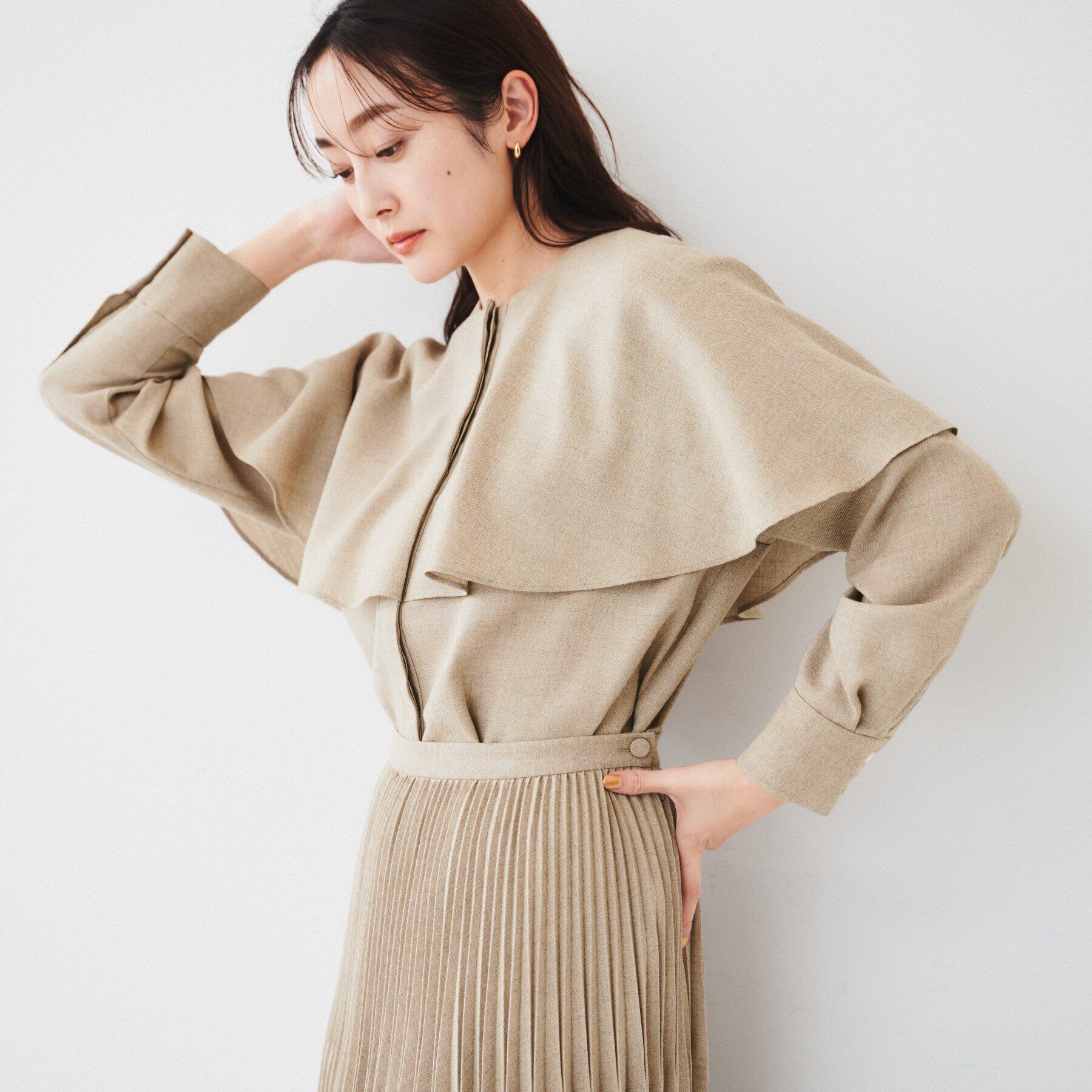 UNTITLED「【セットアップ可能】ケープカラーブラウス」|シャツ・ブラウス|