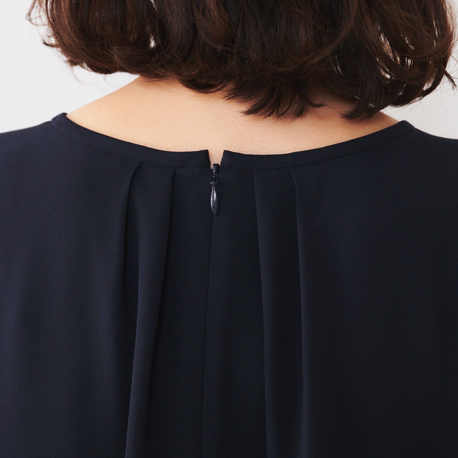 UNTITLED「【通勤】ジョーゼット タックブラウス」|シャツ・ブラウス|