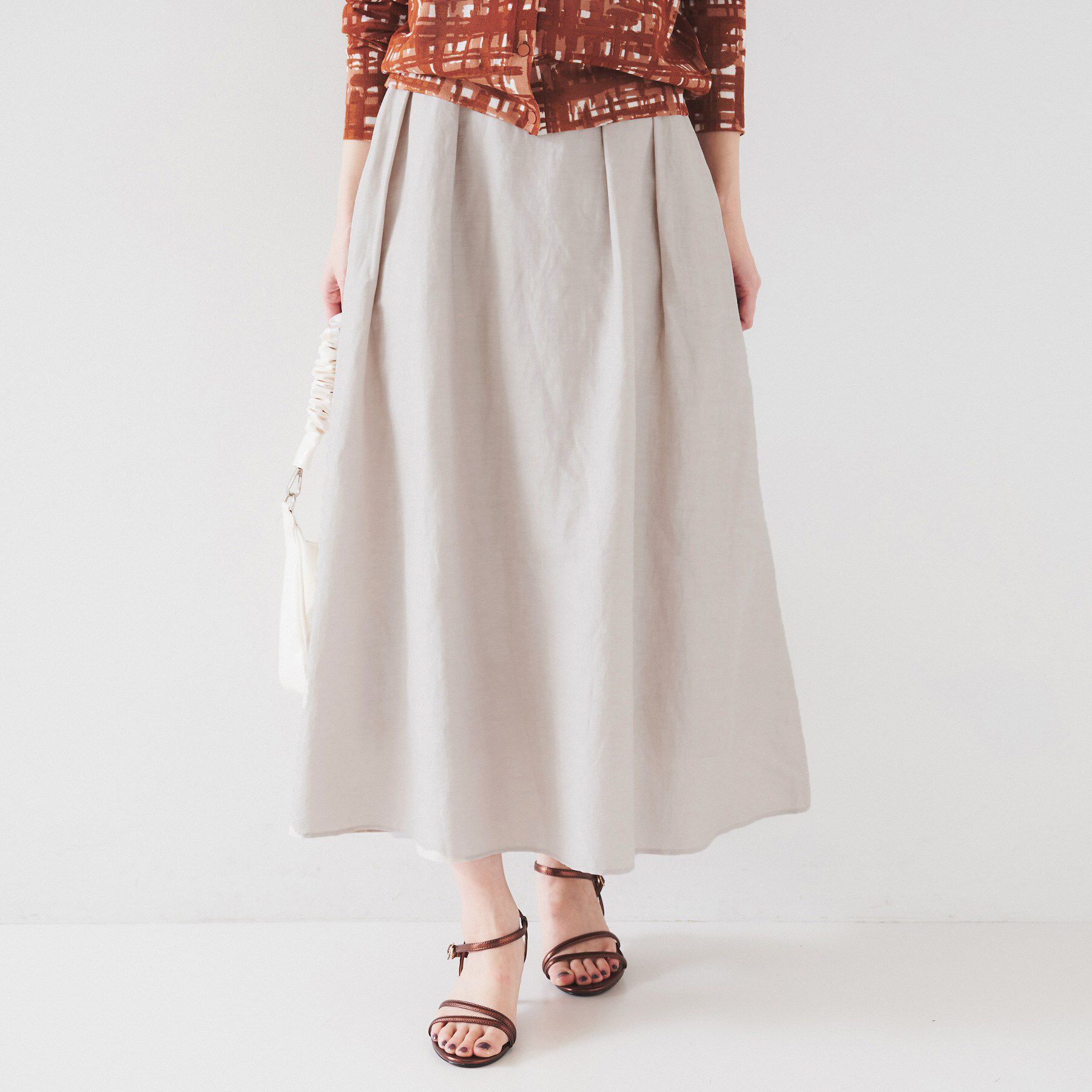 UNTITLED「【セットアップ可能/手洗い可】リネン混フレアスカート」|スカート|ライトベージュ(05
