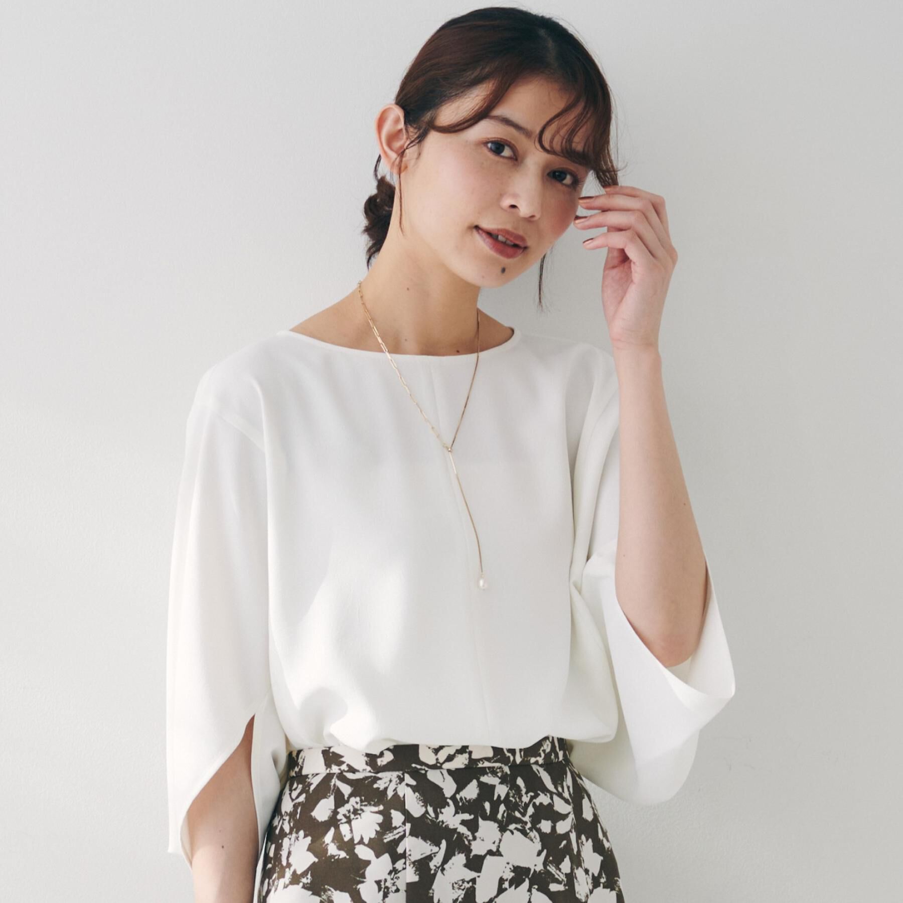 UNTITLED「【セットアップ可/接触冷感/イージーケア/体型カバー】リラクミスト モモンガブラウス」|シャツ・ブラウス|