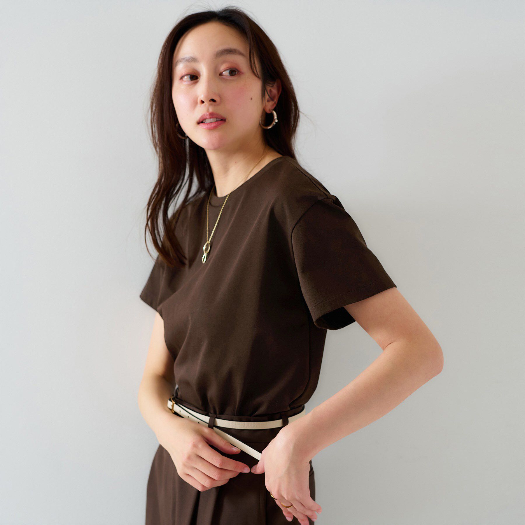 UNTITLED「【ベーシック/インナーにも/手洗い可】クルーネックプルオーバー」|Tシャツ・カットソー|